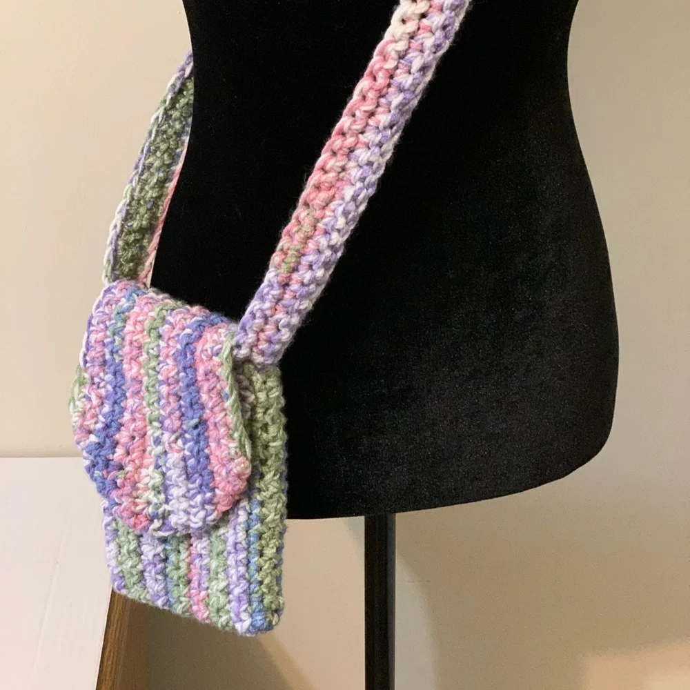 Phone Crossbody Bag handmade
crochet - Picture 6 of 16